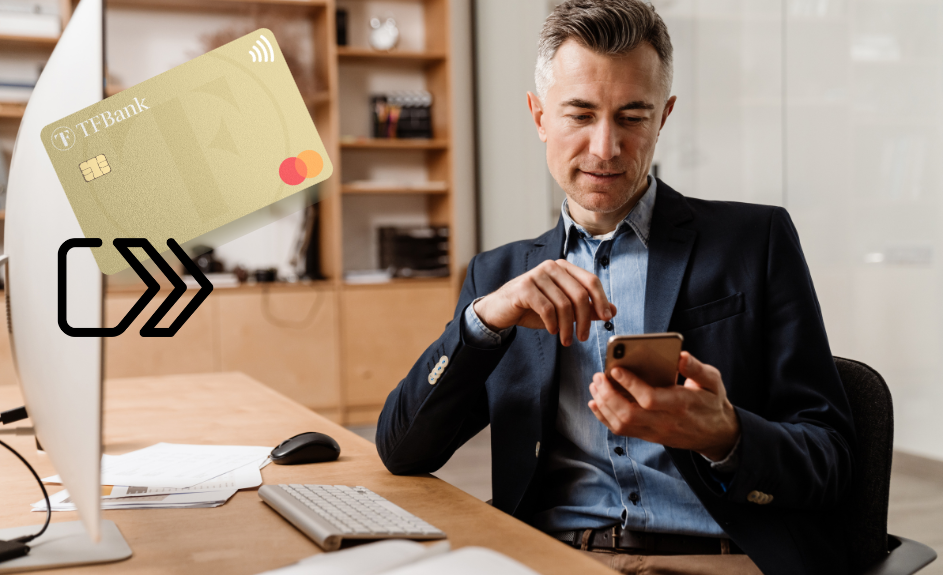 Mann bruker Click to Pay på mobil