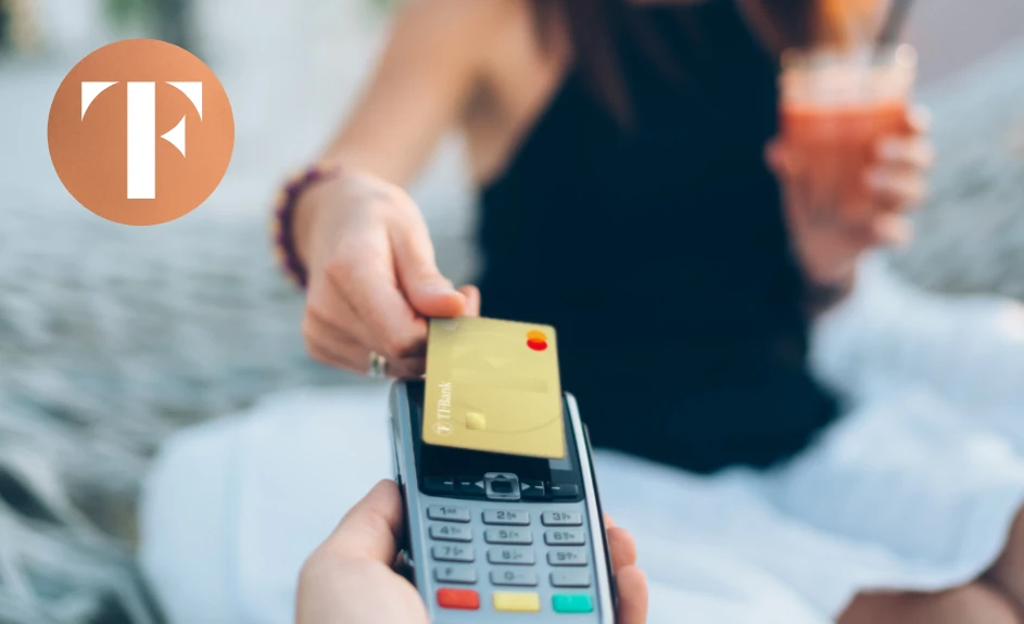 kontaktløs betaling med tf bank mastercard samt oransje tf bank logo